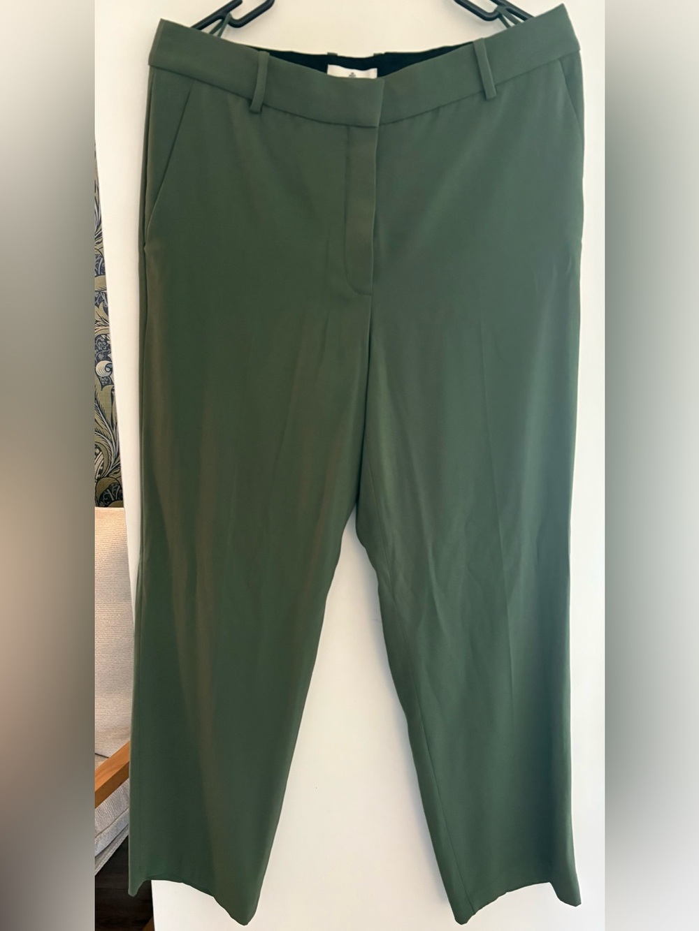 Aritzia Babaton dark green dress pants. Size 10.